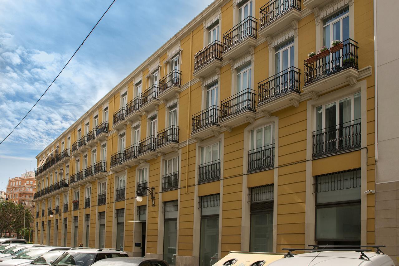 Beds & Breaks Nyman Lägenhet Valencia Exteriör bild